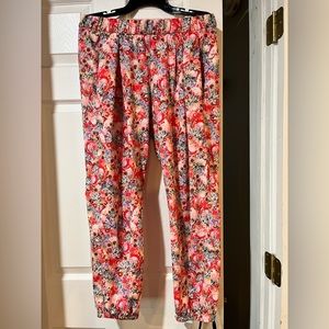 Lululemon joggers size 6